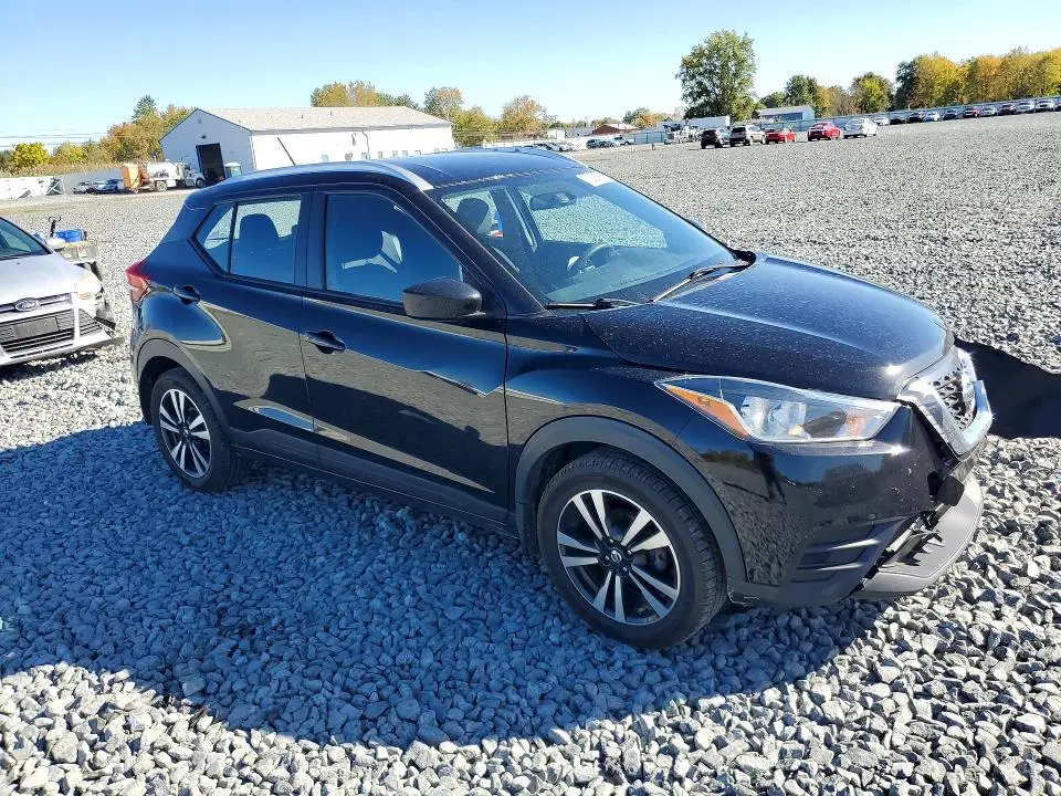 2018 NISSAN KICKS SV  
