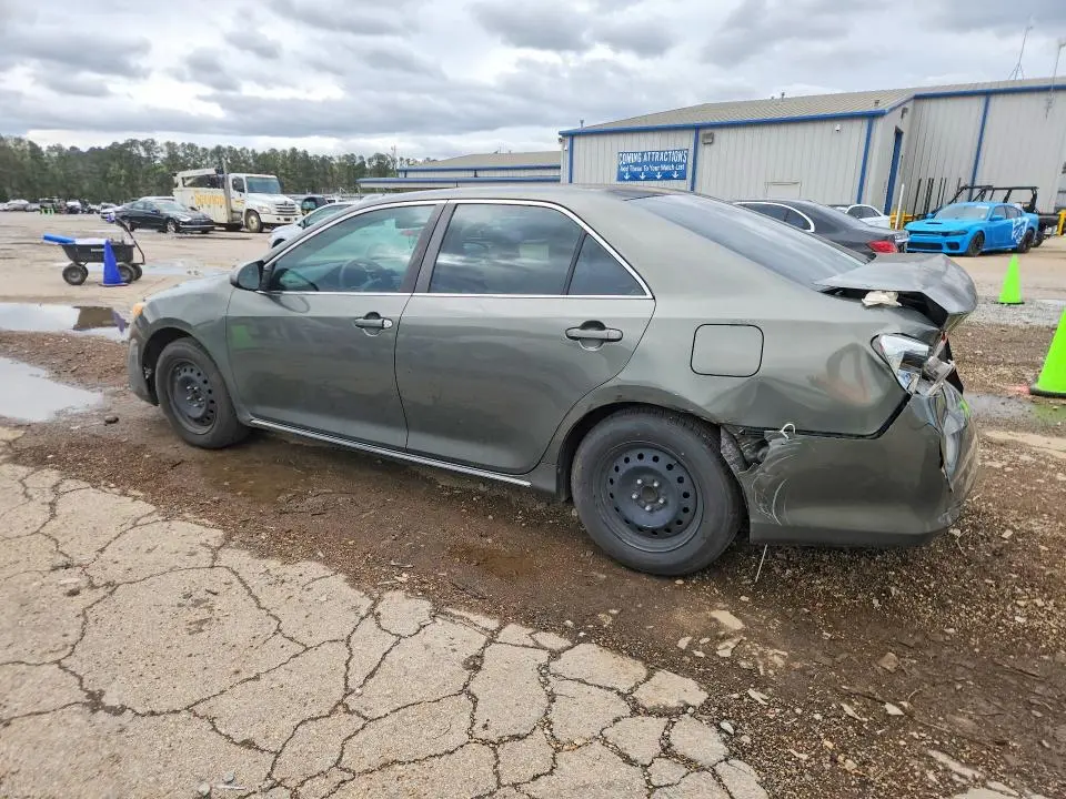 2012 TOYOTA CAMRY LE  