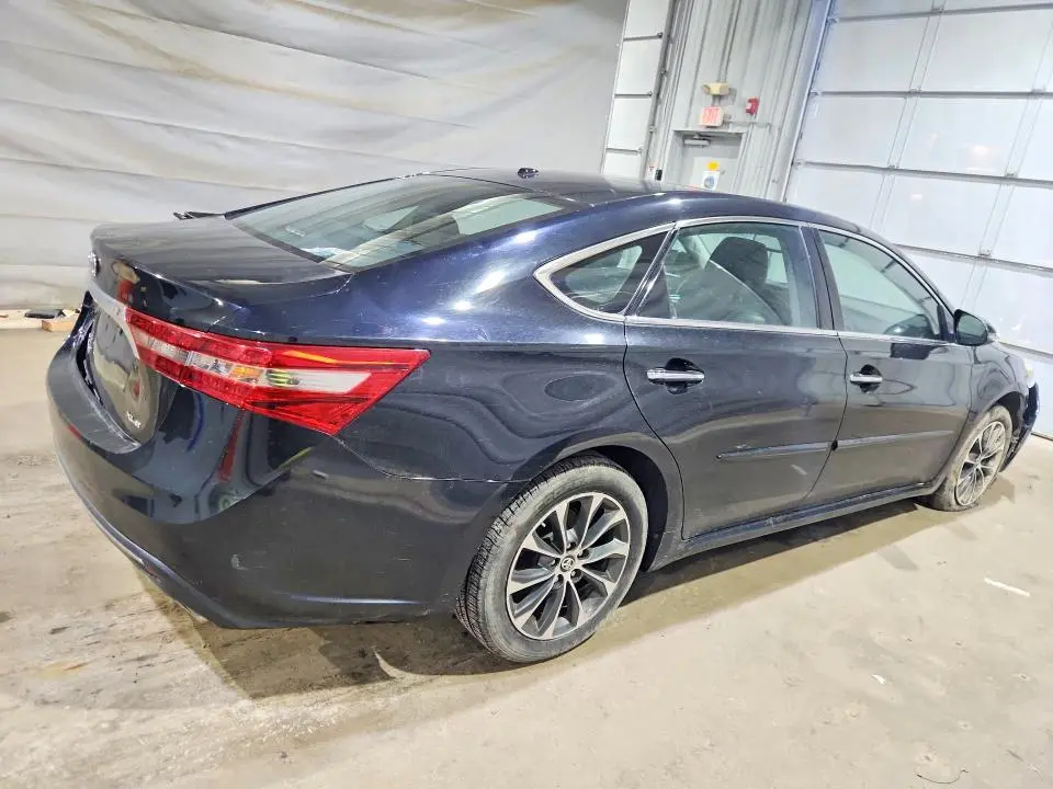 2017 TOYOTA AVALON XLE PLUS  