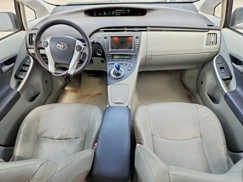 2010 TOYOTA PRIUS IV  