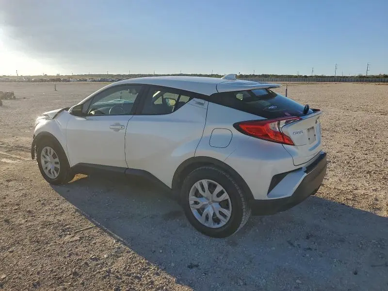 2020 TOYOTA C-HR XLE  