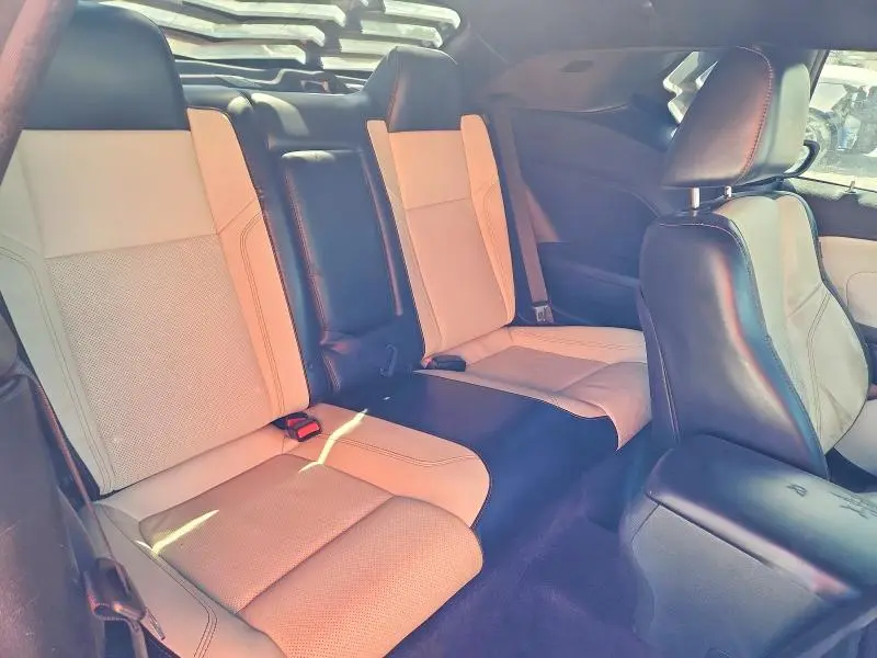 2015 DODGE CHALLENGER SXT PLUS  