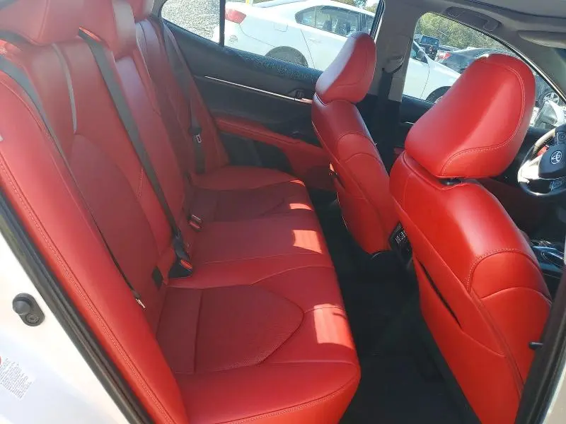 2018 TOYOTA CAMRY XSE  