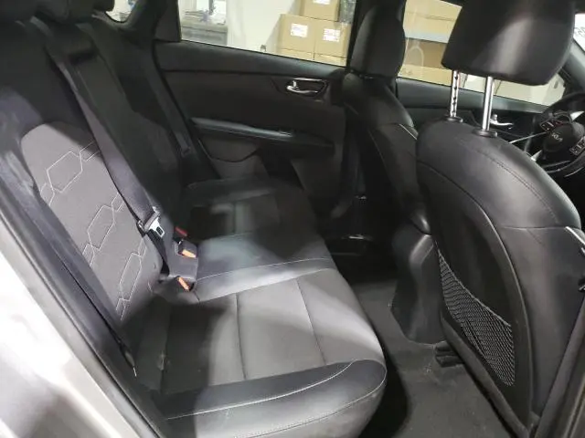 2023 KIA FORTE GT LINE  