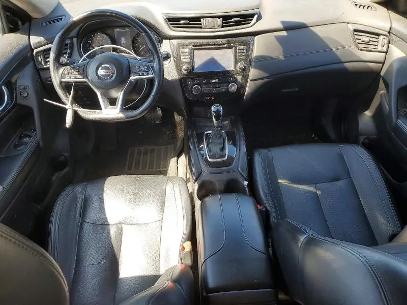 2017 NISSAN ROGUE SL  