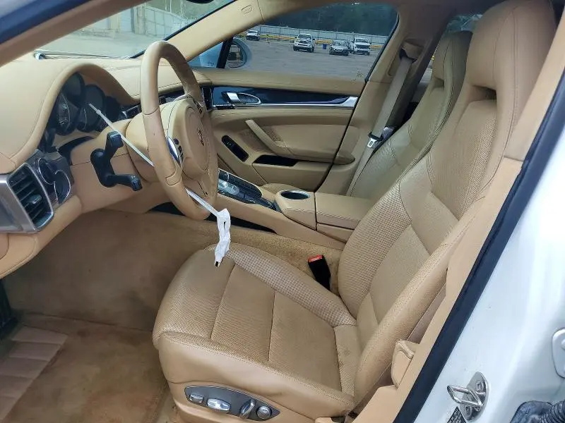 2014 PORSCHE PANAMERA 2  