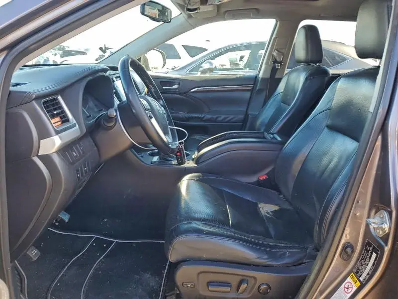 2015 TOYOTA HIGHLANDER LIMITED  