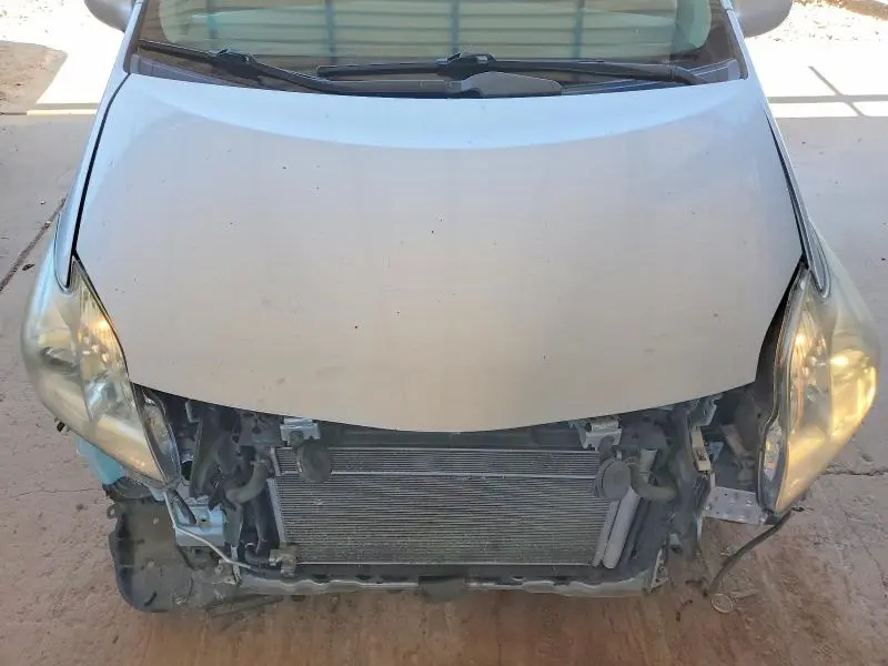 2011 TOYOTA PRIUS THREE  