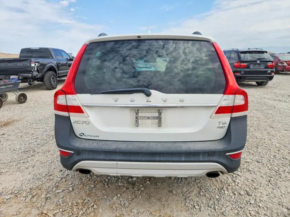 2015 VOLVO XC70 T6 PREMIER  