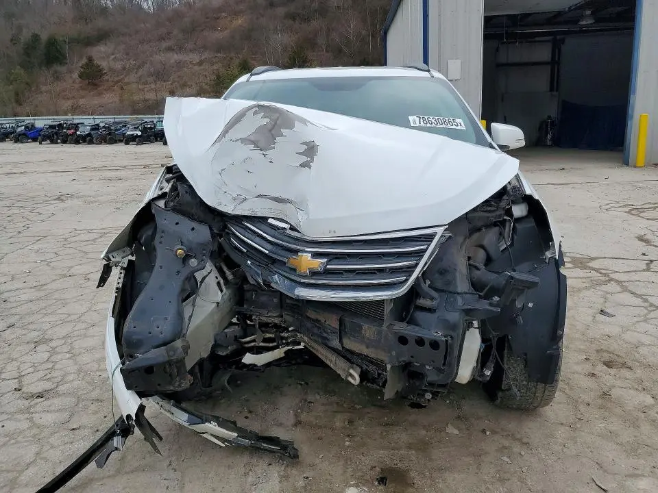 2017 CHEVROLET TRAVERSE LT  