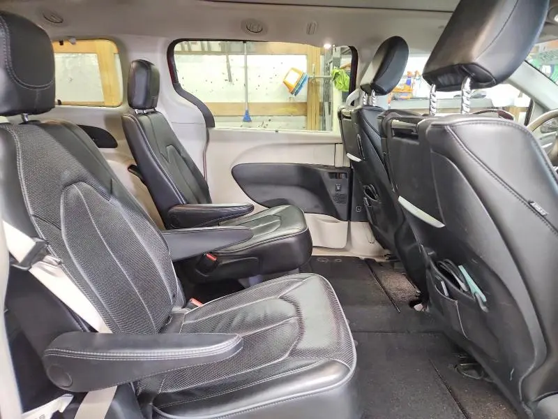 2019 CHRYSLER PACIFICA LIMITED  
