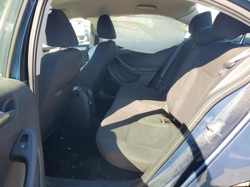 2015 VOLKSWAGEN JETTA SE  