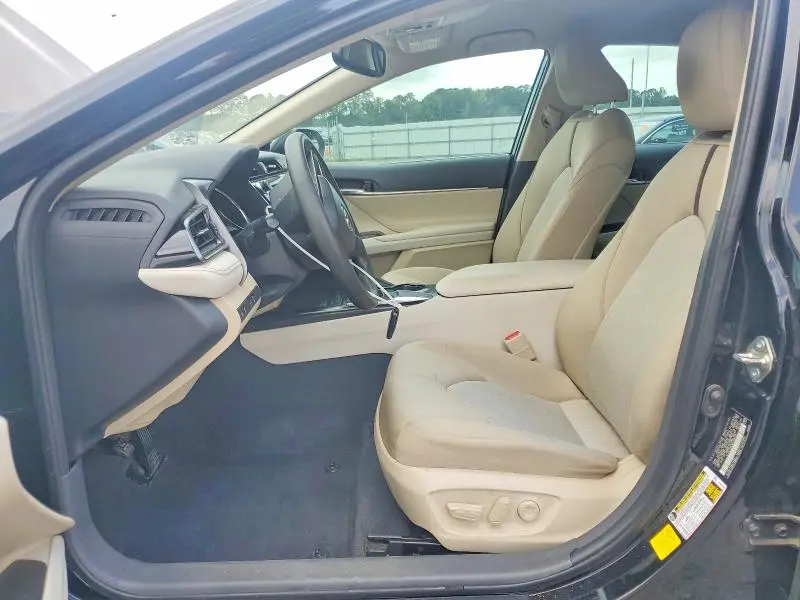 2019 TOYOTA CAMRY LE  