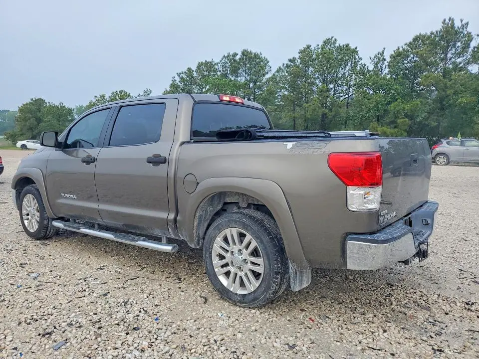 2013 TOYOTA TUNDRA CREWMAX SR5  