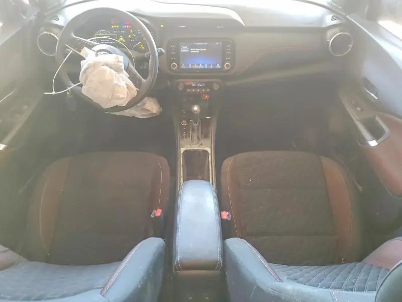 2021 NISSAN KICKS SR  