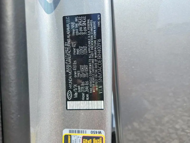 2024 HYUNDAI TUCSON SE  