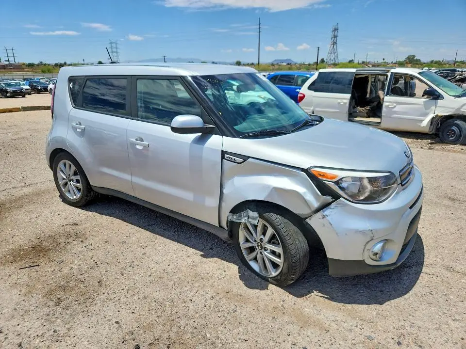 2018 KIA SOUL +  