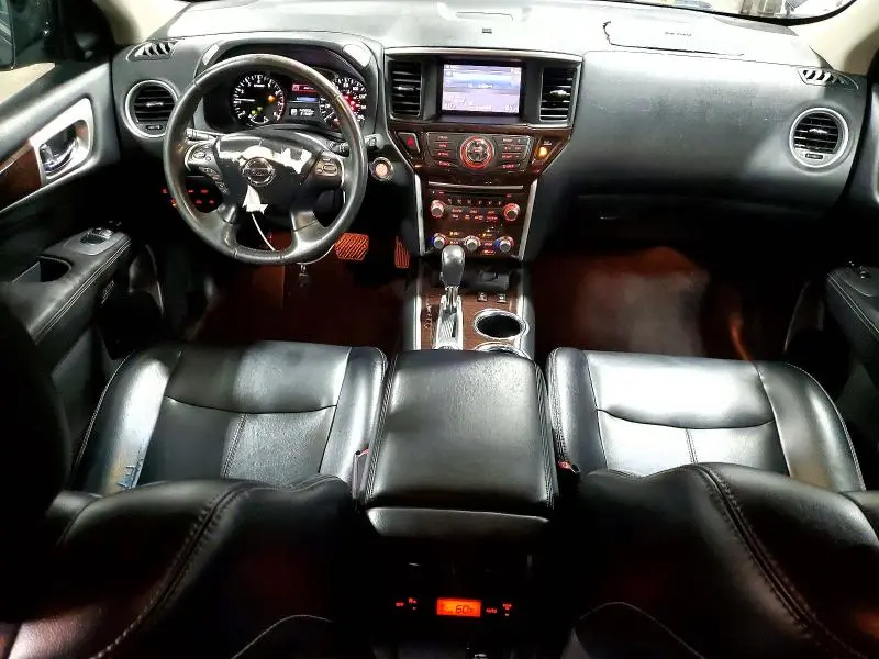 2015 NISSAN PATHFINDER SL  