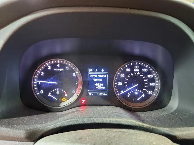 2017 HYUNDAI TUCSON SE  