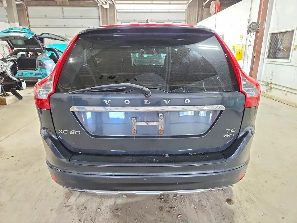 2014 VOLVO XC60 T6  