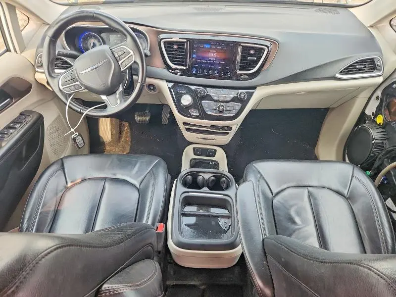 2017 CHRYSLER PACIFICA TOURING L  