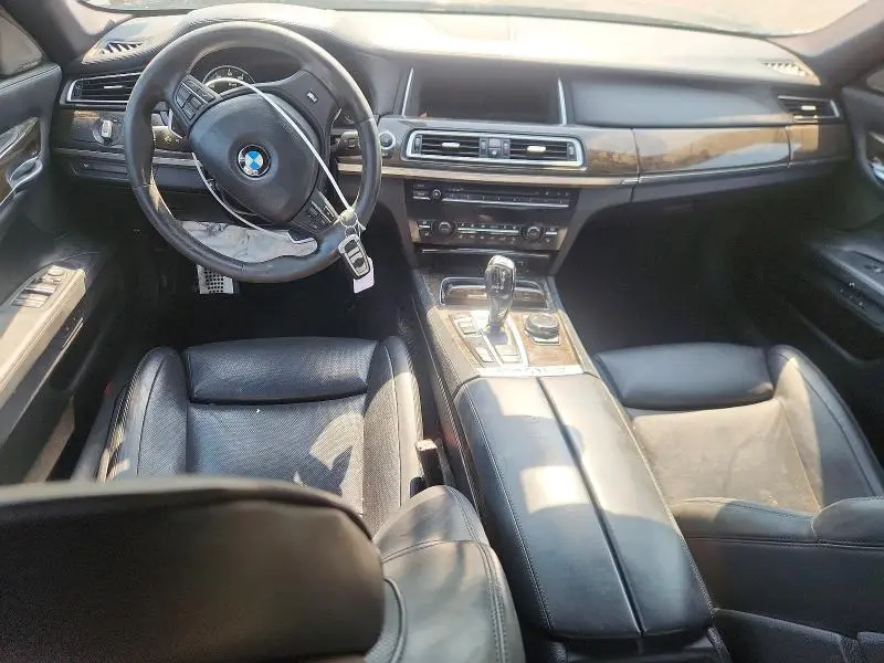 2014 BMW 750 XI  