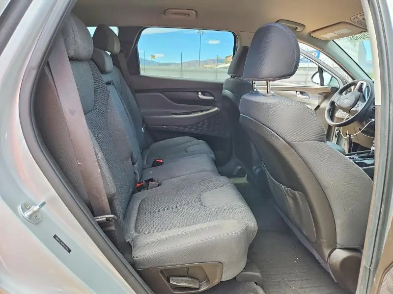 2019 HYUNDAI SANTA FE SE 2.4L  
