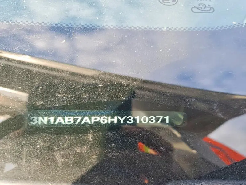 2017 NISSAN SENTRA SR  