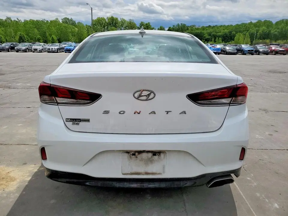2018 HYUNDAI SONATA SE  