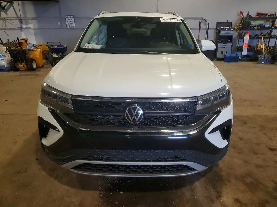 2024 VOLKSWAGEN TAOS SE  
