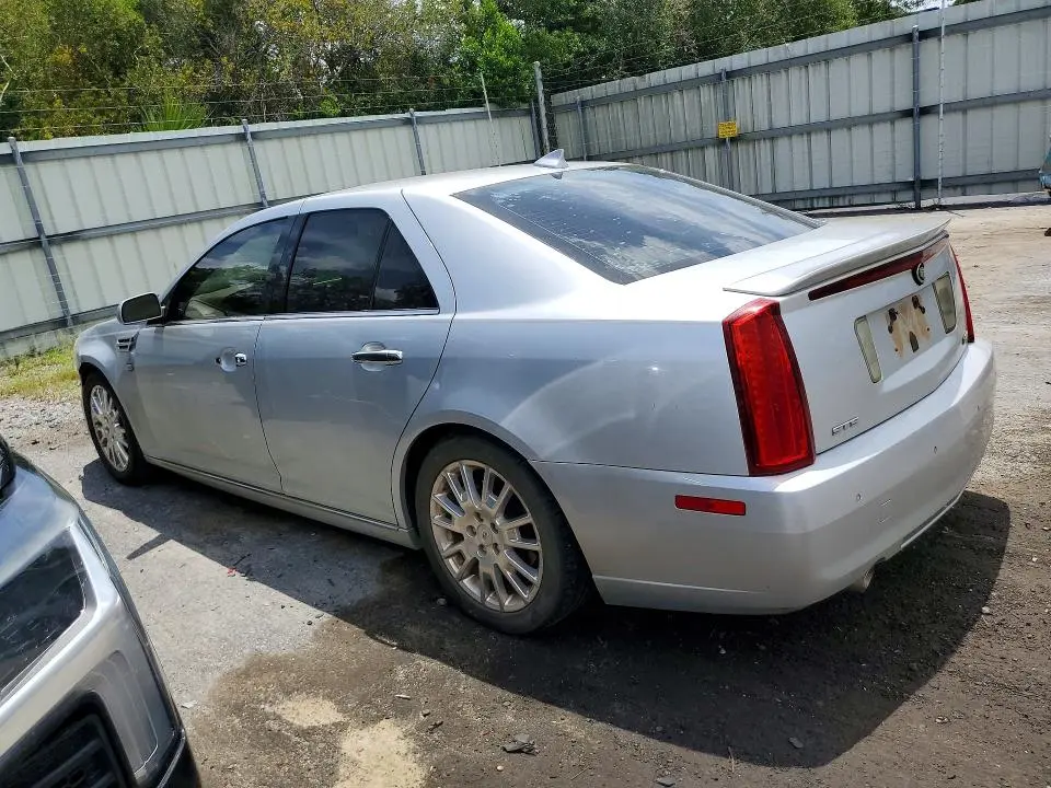 2010 CADILLAC STS   