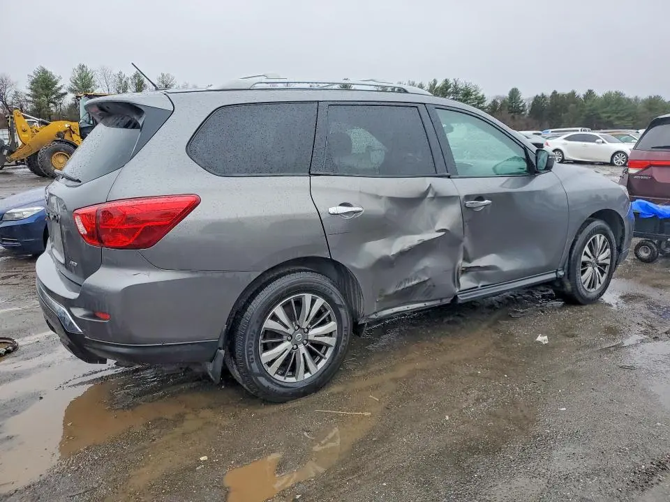 2018 NISSAN PATHFINDER S  