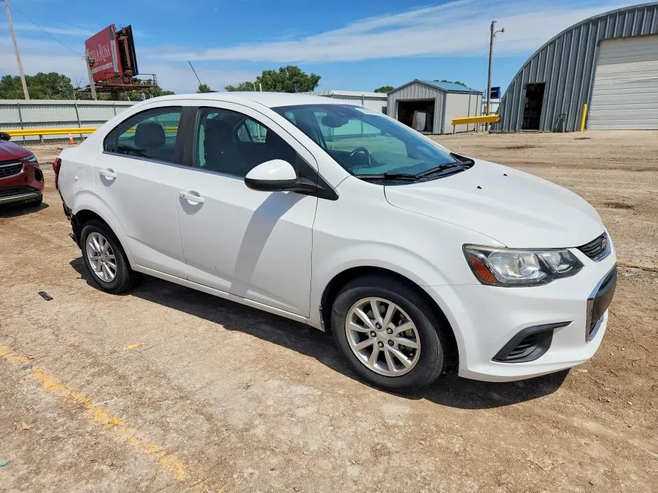 2017 CHEVROLET SONIC LT  