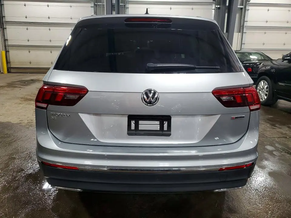 2021 VOLKSWAGEN TIGUAN SE  