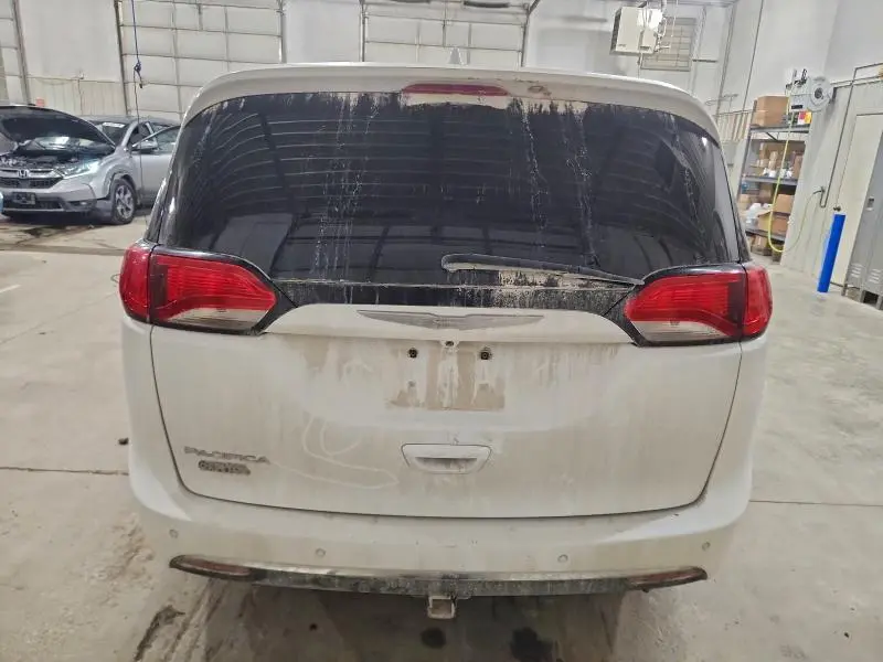 2017 CHRYSLER PACIFICA TOURING L  