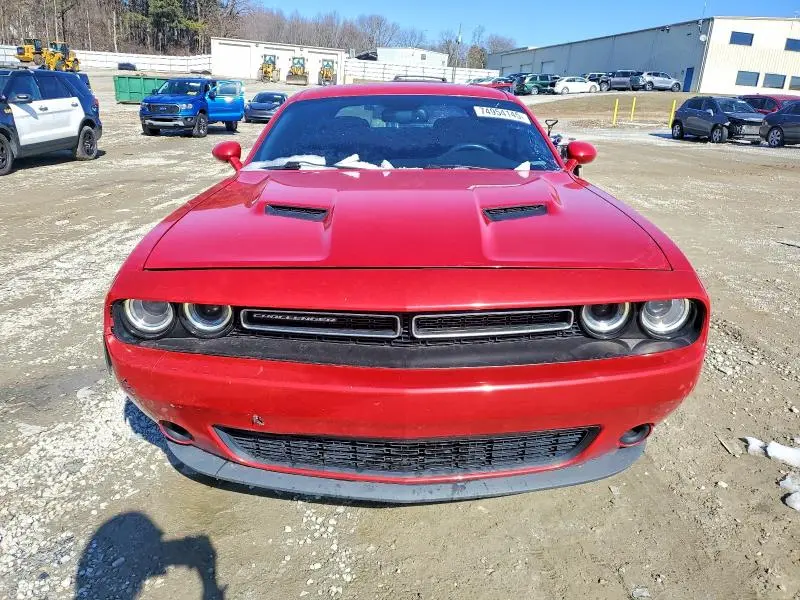 2016 DODGE CHALLENGER SXT  