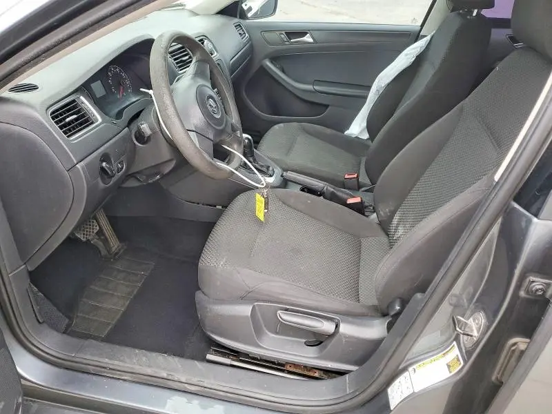 2013 VOLKSWAGEN JETTA BASE  