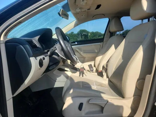 2010 VOLKSWAGEN JETTA LIMITED  