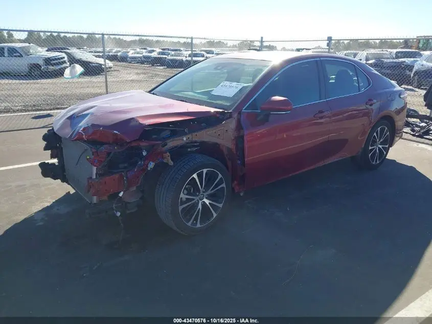 2018 TOYOTA CAMRY SE