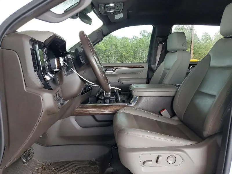 2023 CHEVROLET SILVERADO K1500 LT  