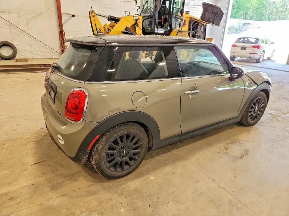 2019 MINI COOPER   