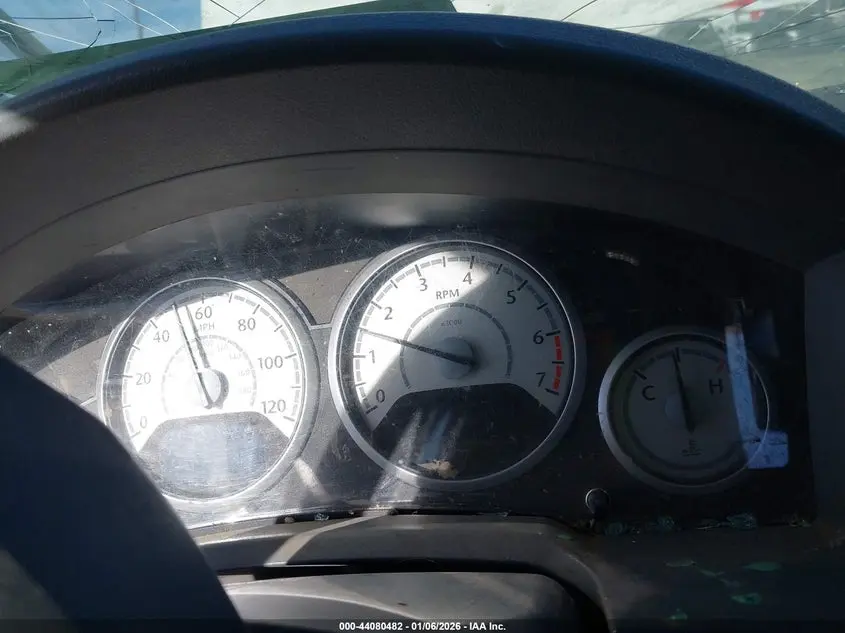 2010 CHRYSLER TOWN & COUNTRY TOURING