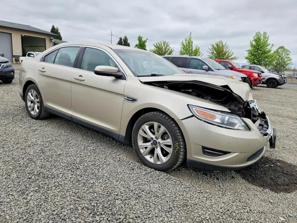 2011 FORD TAURUS SEL  