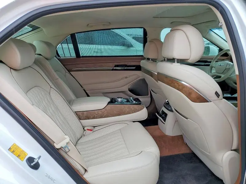 2022 GENESIS G90 PREMIUM  