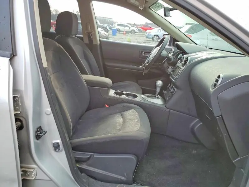 2013 NISSAN ROGUE   