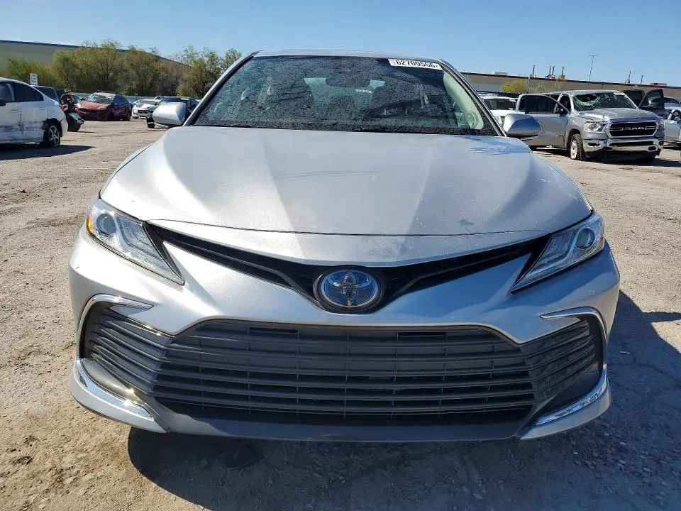 2023 TOYOTA CAMRY XLE  