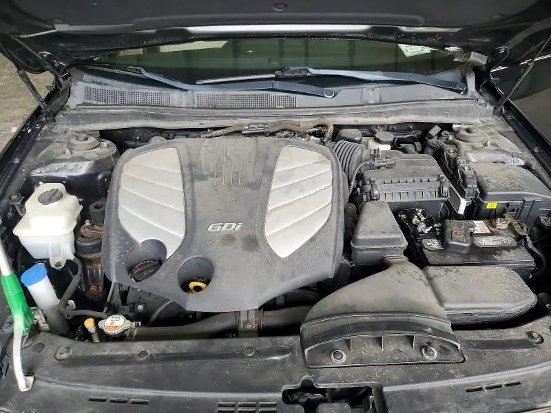 2016 KIA CADENZA LUXURY  