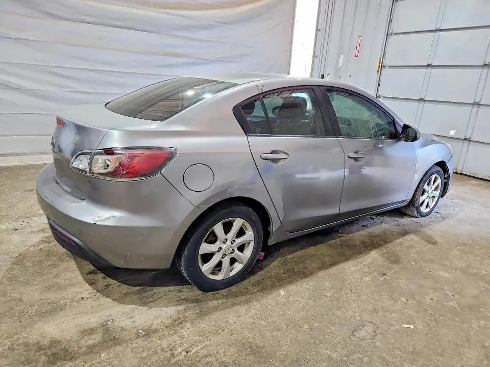 2010 MAZDA 3 I  