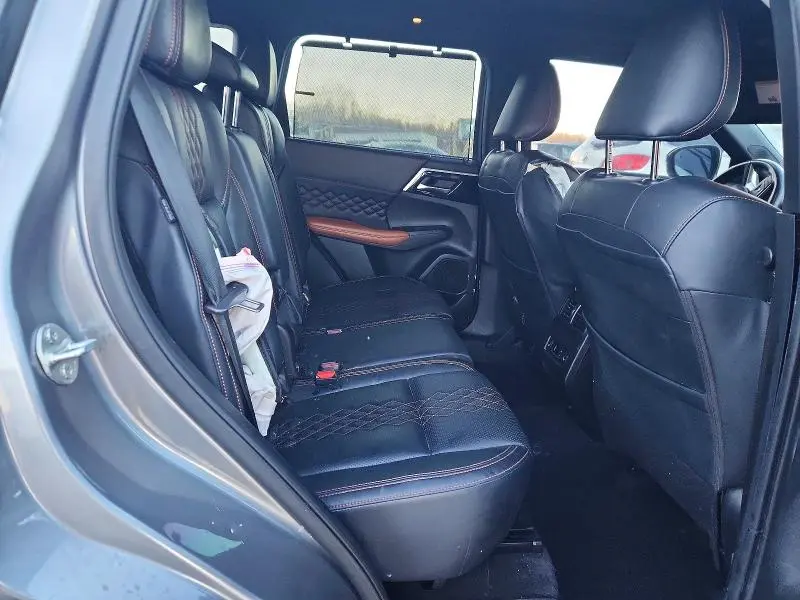 2022 MITSUBISHI OUTLANDER SEL  