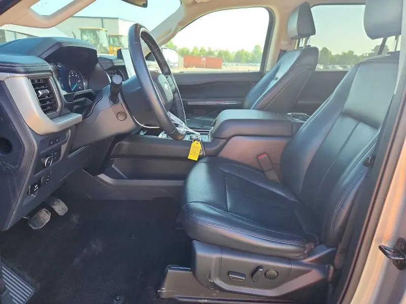 2022 FORD EXPEDITION XLT  
